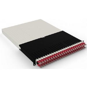 Patchbox PONE30UTPRD patchbox.one/30RU/UTP (1,8 m) mit 24 Kassetten, Patchkabel Cat. 6a, U/UTP, PoE++, Kabel rot
