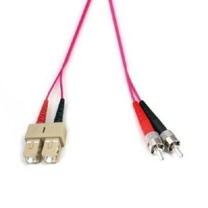 Ekivalan COZOM4DCST 1,00 Ekivalan LWL Patchkabel 50/125 µm, OM4-Faser, SC Duplex Stecker/2x ST Stecker, erikaviolett, 1,0 m UPC Schliff