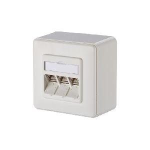 MetzConnect 130B12D30002-E Metz Connect Datendose C6Amodul, Cat.6A (ISO), 270°, 3-fach, Aufputz, reinweiß RAL 9010