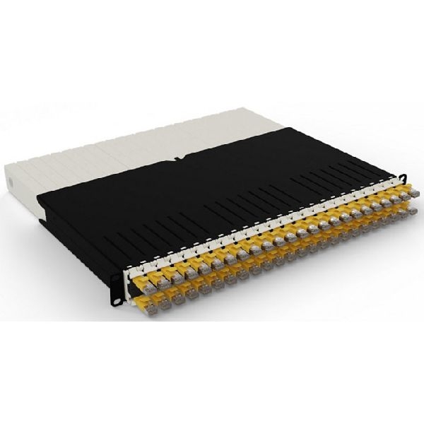 Patchbox PONEX8STPYL patchbox.one/8RU/STP (0,8 m) mit 24 Kassetten, Patchkabel Cat. 6a, U/FTP, PoE, Kabel gelb
