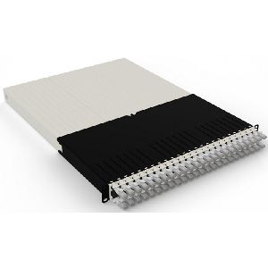 Patchbox PONE30UTPWH patchbox.one/30RU/UTP (1,8 m) mit 24 Kassetten, Patchkabel Cat. 6a, U/UTP, PoE++, Kabel weiß
