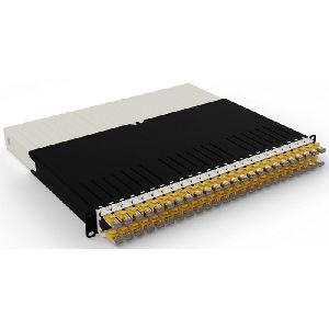Patchbox PONEX8STPYL patchbox.one/8RU/STP (0,8 m) mit 24 Kassetten, Patchkabel Cat. 6a, U/FTP, PoE, Kabel gelb