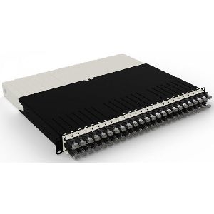 Patchbox PONEX8STPBK patchbox.one/8RU/STP (0,8 m) mit 24 Kassetten, Patchkabel Cat. 6a, U/FTP, PoE, Kabel schwarz