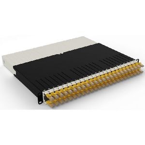 Patchbox PONEX8UTPYL patchbox.one/8RU/UTP (0,8 m) mit 24 Kassetten, Patchkabel Cat. 6a, U/UTP, PoE++, Kabel gelb