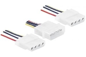 Exertis Connect 146600 Y-Stromversorgungskabel, 2x 4 Pin Molex Buchse