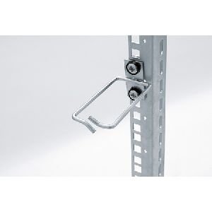 Triton RAX-D2-X48-X3 Triton Kabelrangierbügel, Kabelführung senkrecht, Kabeleinführung vorn, Befestigung mittig, B 40 x T 80 mm