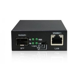 Dexlan SFP-TP60W Dexlan Medienkonverter mit 60 Watt PoE++-Injektor, 1x 1000/100/10 Mbit/s (RJ45), 1x SFP Slot 1000/100 Mbit/s