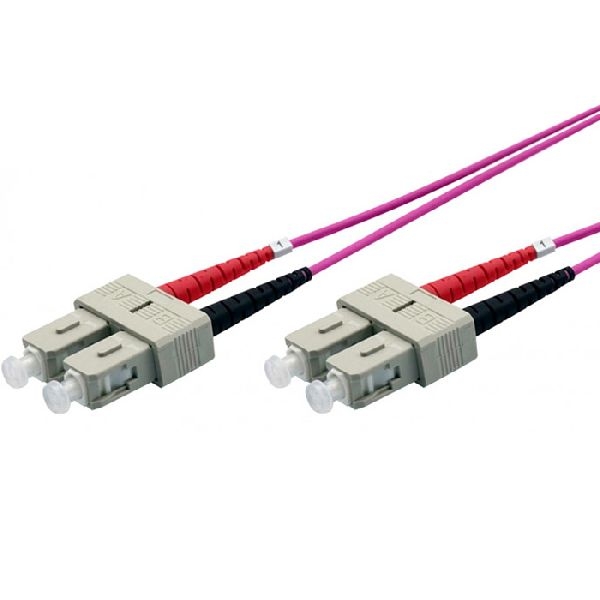 Ekivalan COZOM4DCDC2SE0010A Ekivalan LWL Duplex Patchkabel OM4, 50/125 µm, SC/SC, erikaviolett, 1,0 m