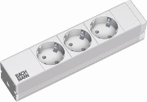 Bachmann 333417 Bachmann 10" PDU Basic, Steckdosenleiste, 3-fach Schut