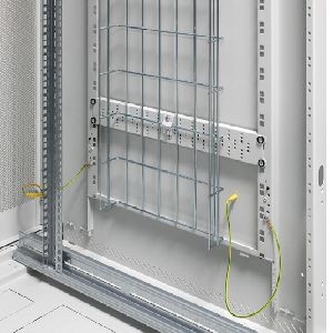 Triton RAC-VZ-D12-X1 Triton Vertikales Kabelführungssystem RAC-VZ-D12-X1, für 27-37 HE und 1200 mm Tiefe, Rinne 100 x 50 mm