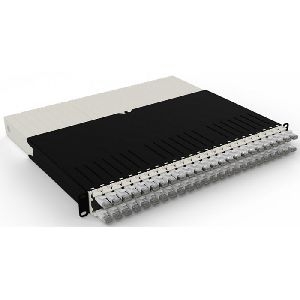 Patchbox PONEX8STPWH patchbox.one/8RU/STP (0,8 m) mit 24 Kassetten, Patchkabel Cat. 6a, U/FTP, PoE, Kabel weiß