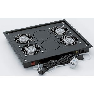 Triton RAB-CH-X04-X3 Triton Ventilationseinheit für Dach- und Bodeneinbau, 4 Lüfter, schwarz RAL 9005