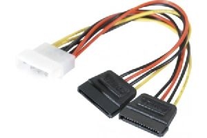 Exertis Connect 147552 SATA Stromversorgungs Y-Kabel, ca. 0,20m