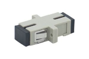 Exertis Connect 395305 LWL Kupplung SC/SC, Simplex, Multimode, Kunststoff-Gehäuse mit Keramik-Ferrule, beige